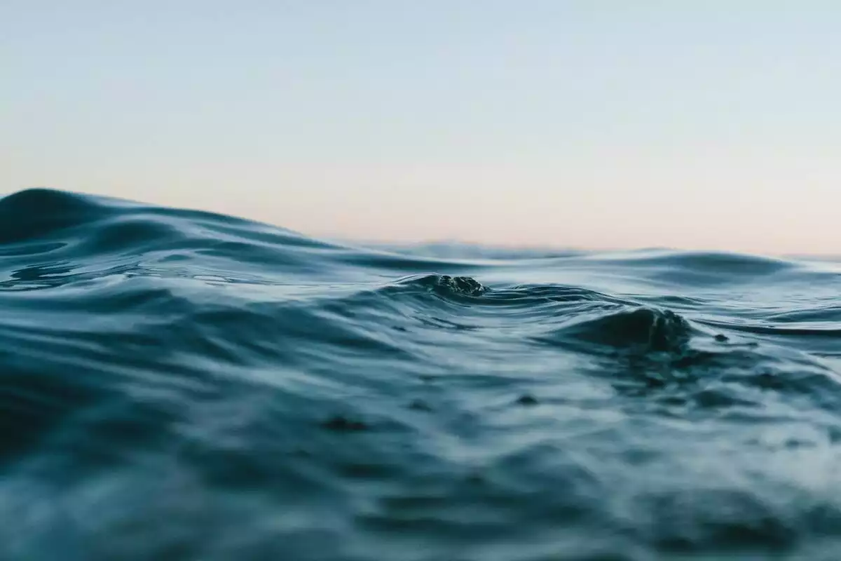 Fotografía del agua del mar