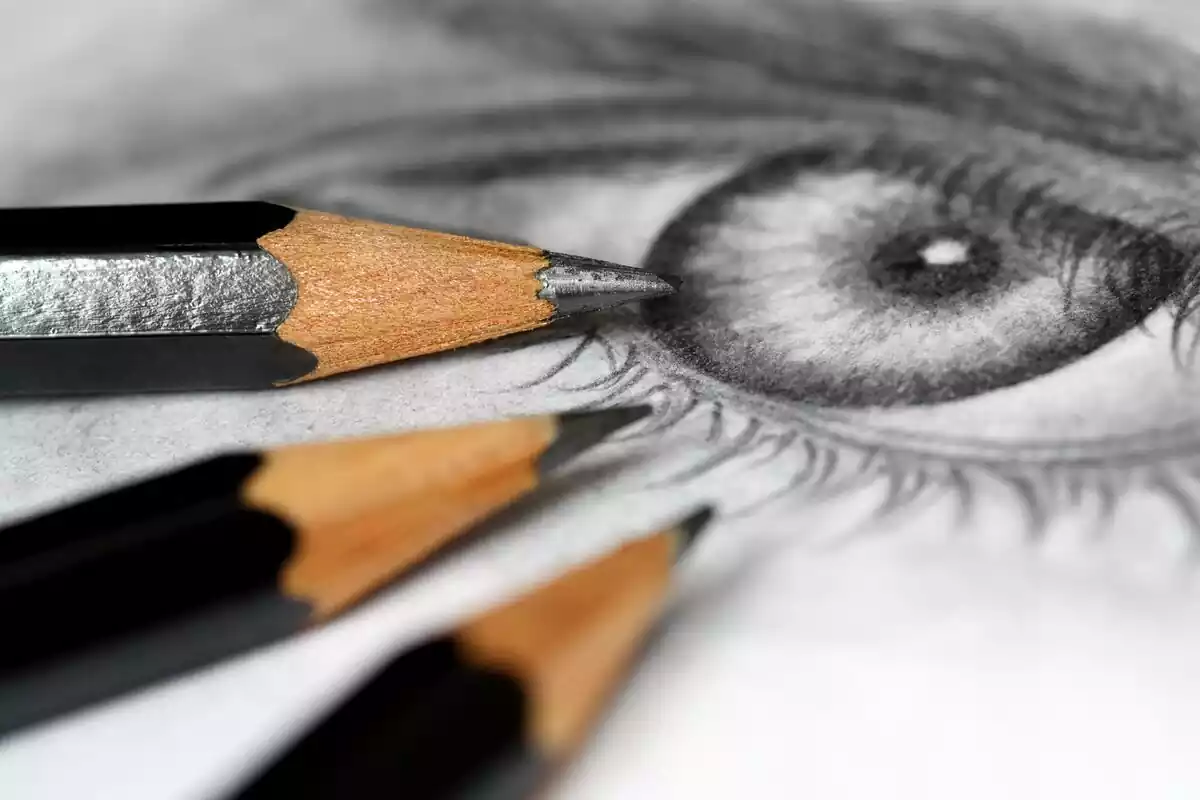 Un dibujo de un ojo hecho en blanco y negro