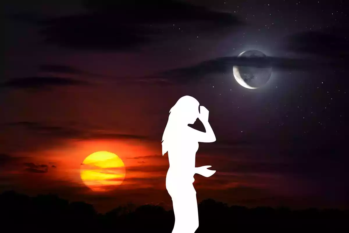 Sol y Luna en un cielo oscuro y estrellado con la silueta de una mujer en blanco delante