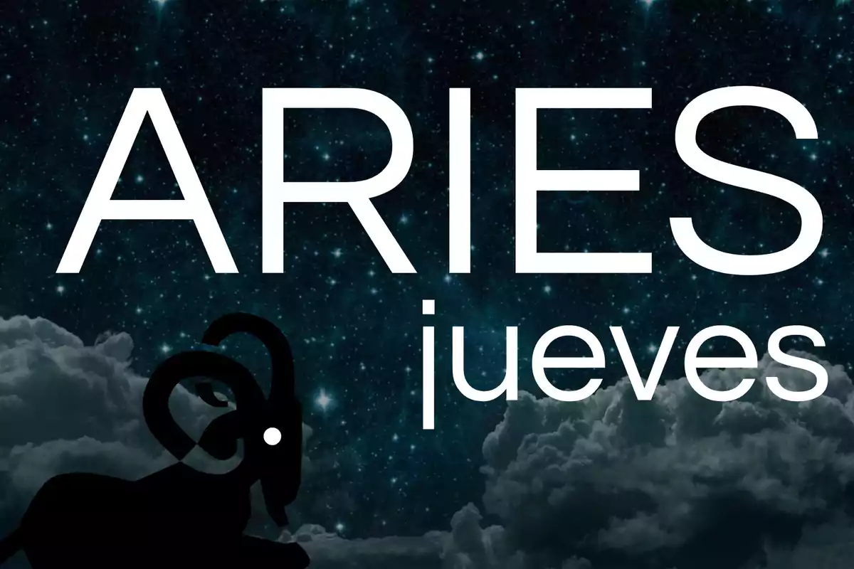 Fondo estrellado con nubes, silueta de un carnero y las palabras ARIES y jueves en letras grandes.